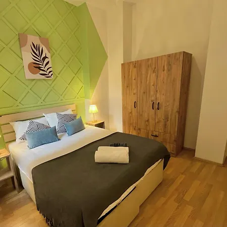 W/ New Furnitures Next To Istiklal Street And Taksim Square Стамбул