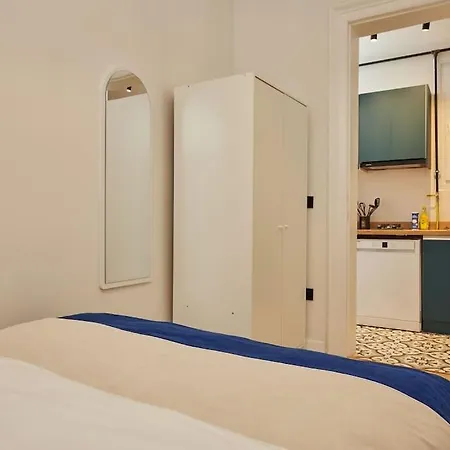 Charming 3br 2bath Ac In Center - Santur D8 Apartment