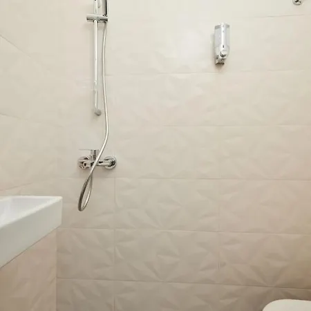 Stunning 3br 2bath Ac In Center - Santur D3 Apartment
