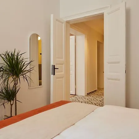 Apartment Stunning 3br 2bath Ac In Center - Santur D3 *