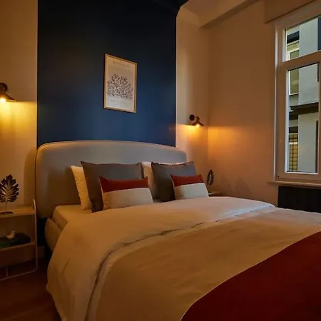 Stunning 3br 2bath Ac In Center - Santur D3 Apartment