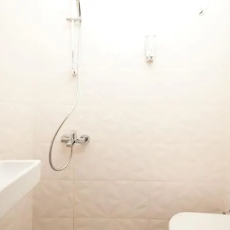 Apartment Charming 3br 2bath Ac In Center - Santur D2 *
