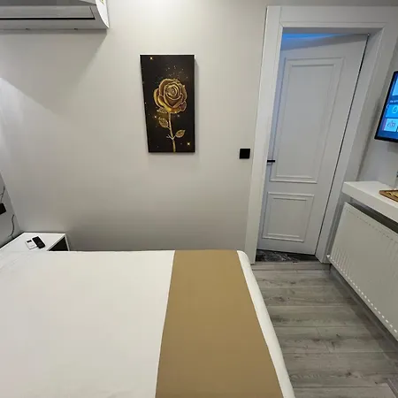 White Palace Halic