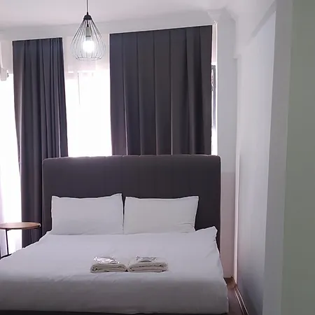 Otel Navan