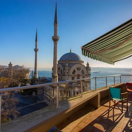 Waterfront Penthouse With A Stunning View Apartament Stambuł