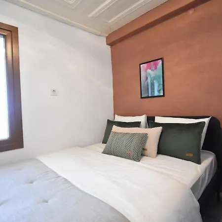 Stunning 6br 4bath Near Tram Villa *