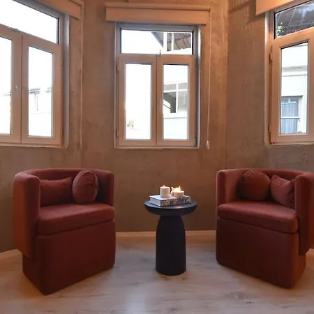Villa Stunning 6br 4bath Near Tram