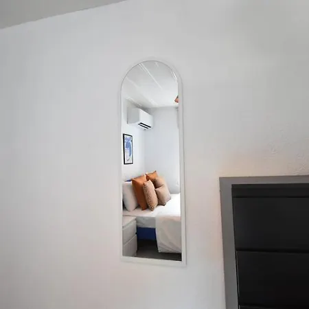 Villa Stunning 6br 4bath Near Tram