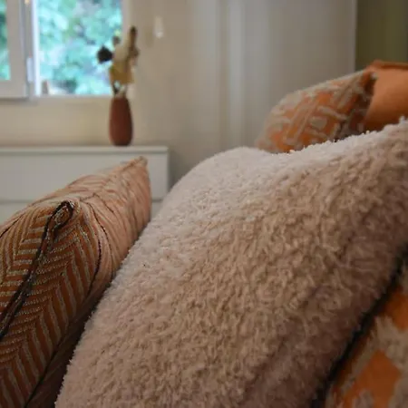 Stunning 6br 4bath Near Tram * Istanbul