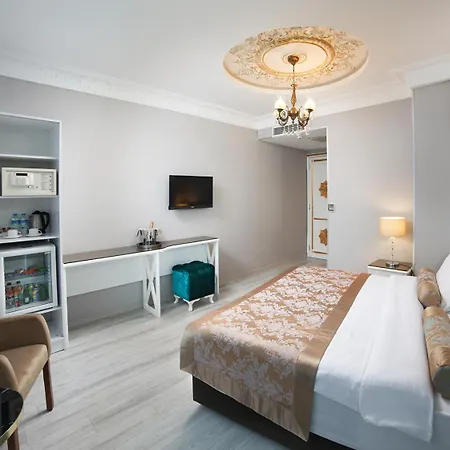 White Monarch Hotel