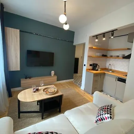 Apartamento Stunning Near Metro - Degirmen 64 *