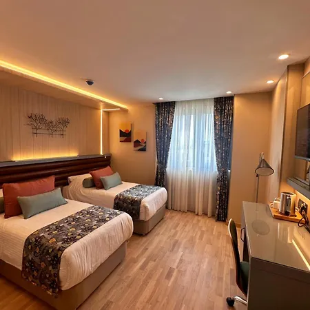 Sapphire Hotel