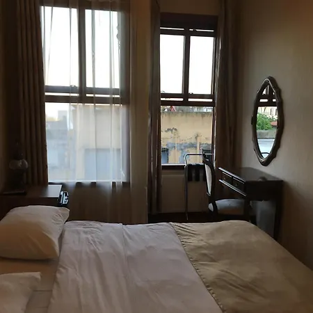 Aparthotel Amida House 2*