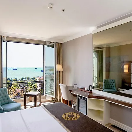 Hotel The Grand Mira Business