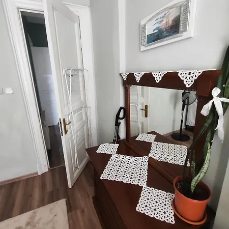 Sweet Apartment