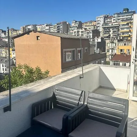Apartment Sunny Terrace Retreat Near Taksim Square *