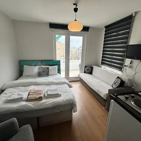 Sunny Terrace Retreat Near Taksim Square * Istanbul
