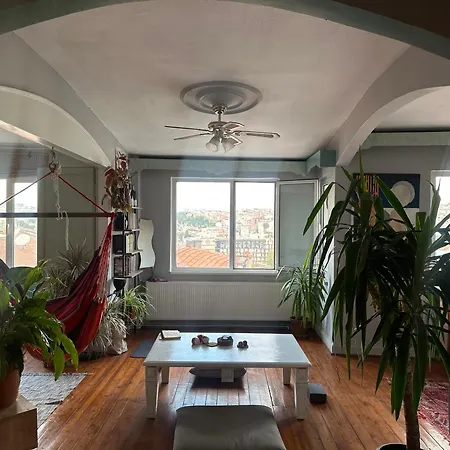 Cozy Flat In Taksim Apartment *