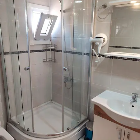 Apartment Findikzade Seaside Flats In Lively Fatih Area Very Near Metro And Tourist Sights Istanbul