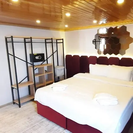 Apartment Findikzade Seaside Flats In Lively Fatih Area Very Near Metro And Tourist Sights