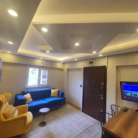 Findikzade Seaside Flats In Lively Fatih Area Very Near Metro And Tourist Sights Apartment