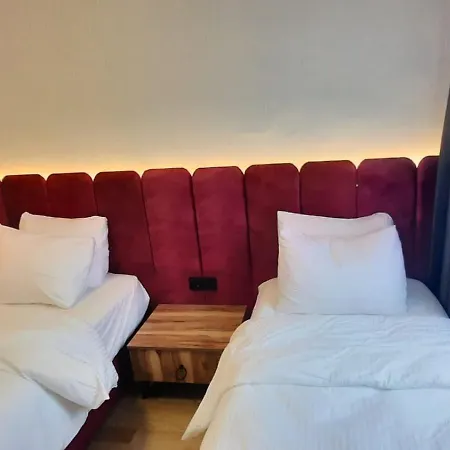 Findikzade Seaside Flats In Lively Fatih Area Very Near Metro And Tourist Sights *