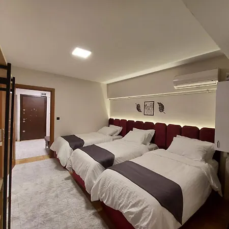 Findikzade Seaside Flats In Lively Fatih Area Very Near Metro And Tourist Sights Apartment