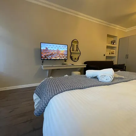 Apartment Golden Arrow Taksim 1