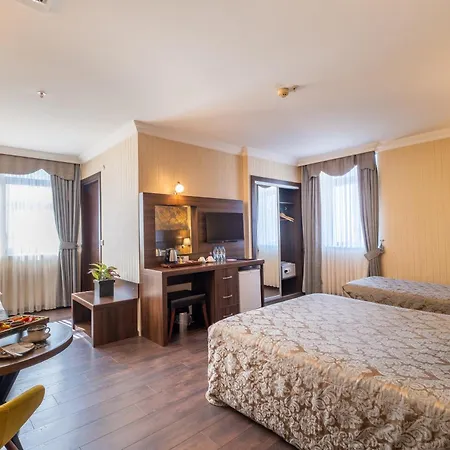 Ma Hotel *