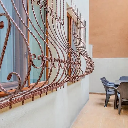 Fatih'te Yeni 3 Odali No 1 Apartment *