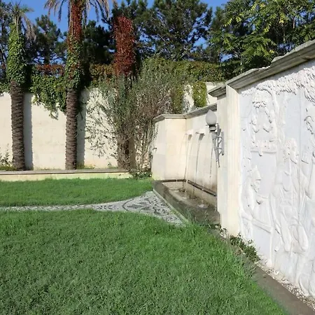 Beyaz Koesk Villa