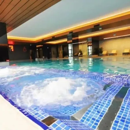 Apartment Luxury In The 40 Floor Istanbul