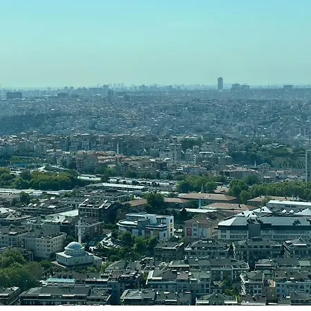 Apartment Luxury In The 40 Floor Istanbul