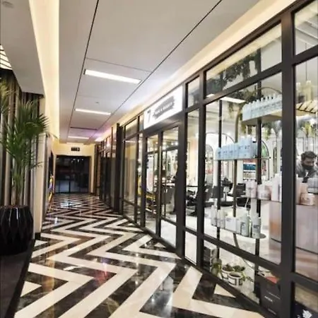 Apartment Elegant 2 Bedroom Sinpas Queen Gym Pools Istanbul