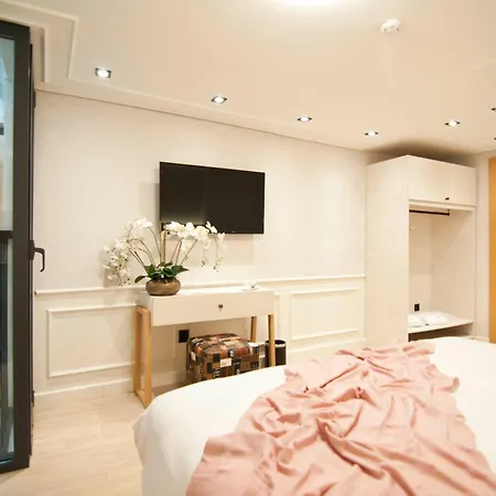 Xloft 3*