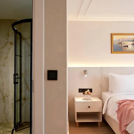 Xloft 3*