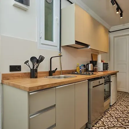 Spacious 3br 2bath Ac In Center - Santur D9 Stambuł