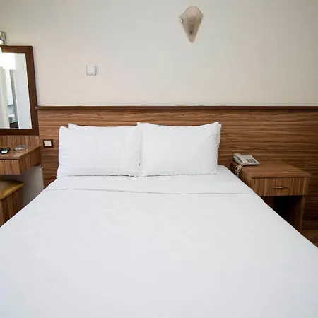 Hotel Buyuk Hamit 3*