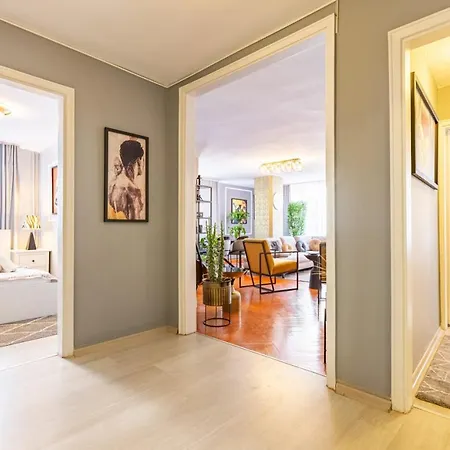 Flat With Excellent Location In Nisantasi