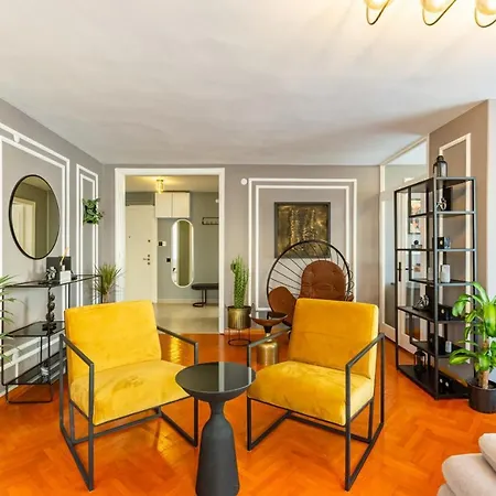 Flat With Excellent Location In Nisantasi