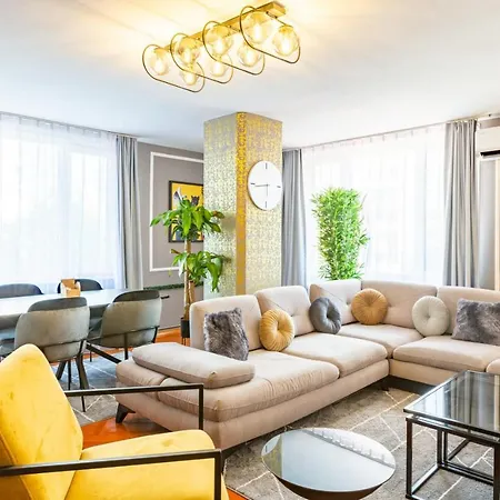 Flat With Excellent Location In Nisantasi * Istanbul