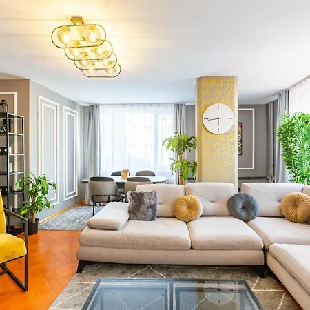 Apartment Flat With Excellent Location In Nisantasi