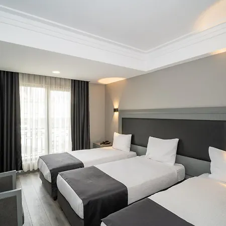 Hotel Grand S 4*