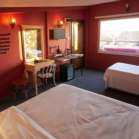 Galata Pearl Hotel 3*