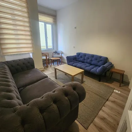 Apartment Nostalgia *