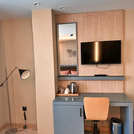 Sapphire Hotel 4*