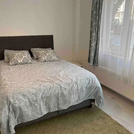 Apartment Seaside Cosy Flat With A Balcony Istanbul