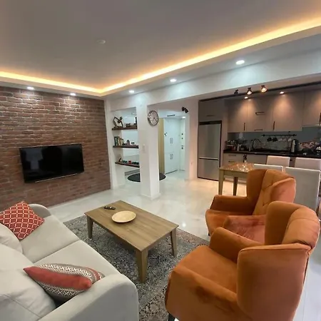 Seaside Cosy Flat With A Balcony