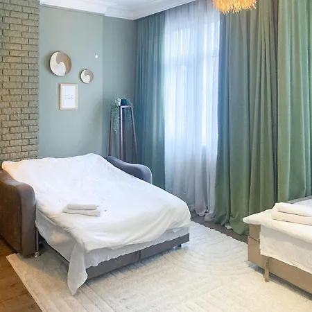 Triplex In The Heart Of Taksim For Big Groups And Familes