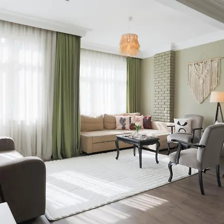 Apartment Triplex In The Heart Of Taksim For Big Groups And Familes